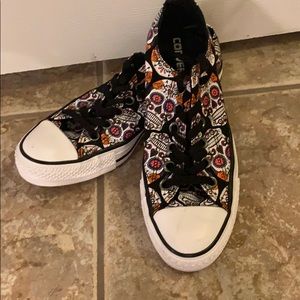 CONVERSE: Sugar Skull Shoes